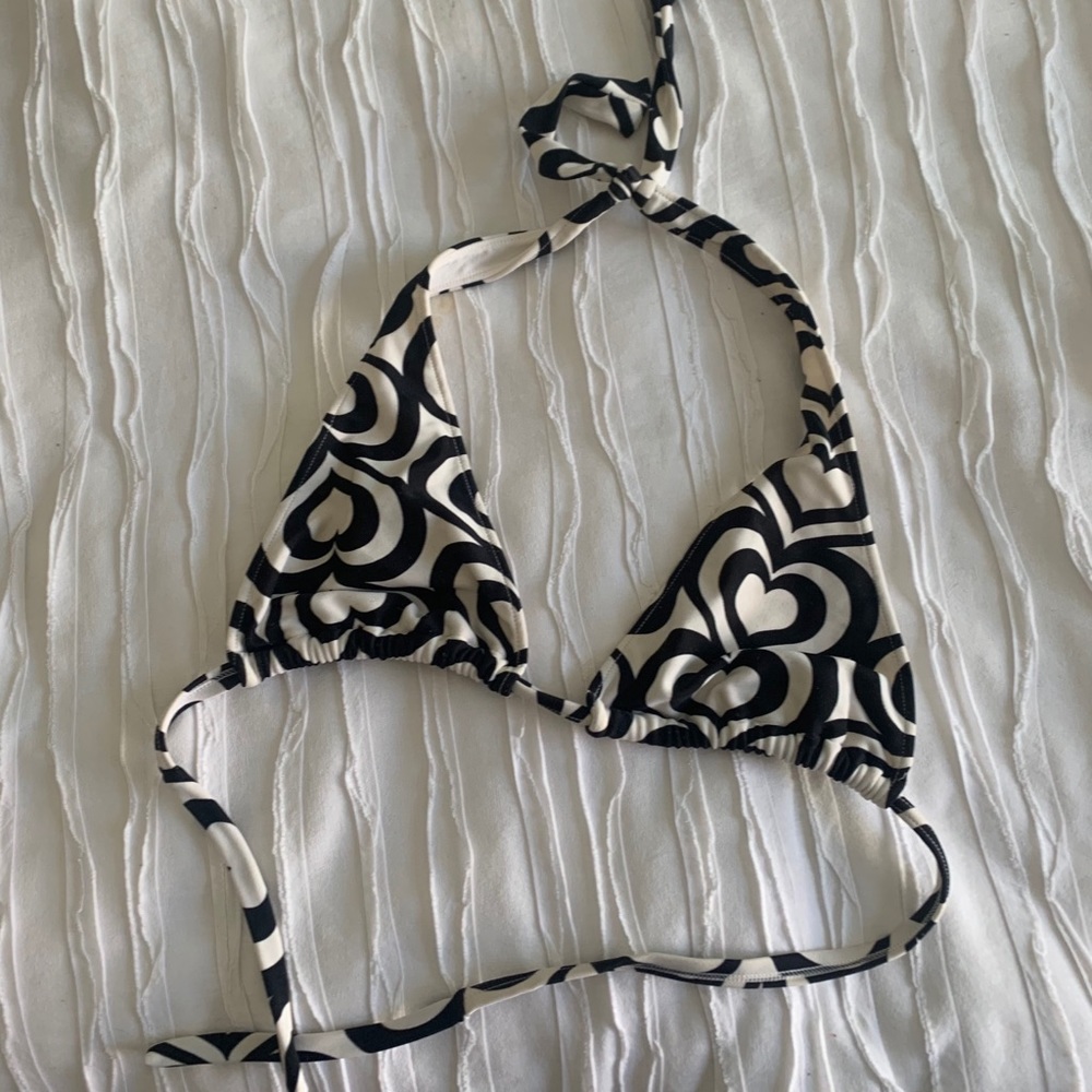 Black & White Hearts triangle top